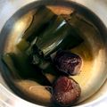 azbjbn's cooksnap of when they made 昆布しいたけダシ【水出し】.