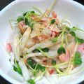 makoto♪'s cooksnap of when they made 貝割れ大根とかにかまのサラダ♪.