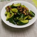 cosakin's cooksnap of when they made 簡単！タコときゅうりのニンニク醤油和え.