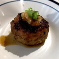 erikanice's cooksnap of when they made 失敗しない 蒸しハンバーグ 〜和風〜.