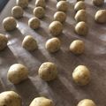 ◎やむちゃ◎'s cooksnap of when they made 超簡単！サクサクのミルクティスノーボール.