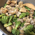 ひまわり１９８１'s cooksnap of when they made 鶏肉とロマネスコ炒め.