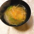 yesmama's cooksnap of when they made 厚揚げともやしと人参のお味噌汁♫.