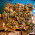 cococo710's cooksnap of when they made 簡単サクサク春菊と人参のかき揚げ.