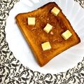 ふたごゆき's cooksnap of when they made トーストに角切りバターを陥没させて♪.