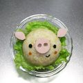 ☆ありか358☆'s cooksnap of when they made キャラ弁＊簡単♪ぶたちゃんおにぎり弁当.