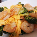 ゆうママゴン's cooksnap of when they made 冷凍海老とブロッコリーと卵のバター炒め.