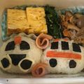 まなぴママ★'s cooksnap of when they made パトカー救急車の手まりおにぎり弁当.