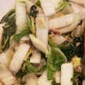 ʕ·͡·̫͖'s cooksnap of when they made 大根葉と白菜さっとツナ炒め煮.