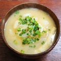 まやしゅうまま's cooksnap of when they made 玉葱 じゃが芋 油揚げの味噌汁(小ネギ).