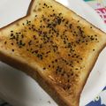 りいも's cooksnap of when they made はちみつ胡麻シナモントースト.