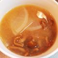 料理見習い隊's cooksnap of when they made 大根となめこの味噌汁.