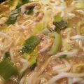 zuzu23's cooksnap of when they made 麺つゆ&ルーde簡単おいしいカレーうどん.