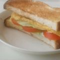 チコリママ's cooksnap of when they made 簡単☆玉子とトマトのホットサンド.