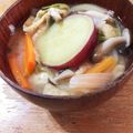 ねこねこさーん's cooksnap of when they made さつまいもと玉ねぎ、キャベツの味噌汁.