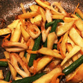 ♪けたはび☆'s cooksnap of when they made さつまいもとちくわの大学いも風きんぴら.