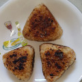 クックR3MXD9☆'s cooksnap of when they made 残りごはんで簡単焼きおにぎり¨*•¸♪✧.