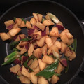 はや氏の母親（36）'s cooksnap of when they made さつまいも・りんご・ねぎの甘辛煮.