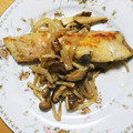 ちーちゃん★ママ's cooksnap of when they made 鮭ときのこ炒め.