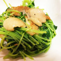 順ティ's cooksnap of when they made 鶏皮と豆苗塩炒め.