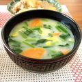 ちゃぴ♥'s cooksnap of when they made ほうれん草と人参の味噌汁.