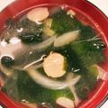 ぷりっこ警備会社's cooksnap of when they made 野菜とワカメの優しいスープ★.