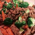 jakemom's cooksnap of when they made 牛肉とブロッコリーのオイスターソース炒め.
