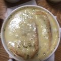 Rayryu123's cooksnap of when they made 玉ねぎスープで簡単オニオングラタンスープ.