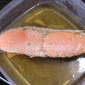 ぐうすか's cooksnap of when they made 塩鮭の焼き漬け.