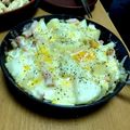 クロ８５'s cooksnap of when they made ベーコンポテトの巣ごもり卵　スキレットで.