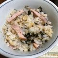 o0frail0o's cooksnap of when they made のりとベーコンの炊き込みご飯.
