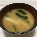 クック4P73QB☆'s cooksnap of when they made 長芋とワカメの味噌汁.