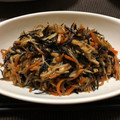 Sasakicks's cooksnap of when they made ひじきとえのきの煮物.
