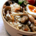 hiroerico's cooksnap of when they made 簡単‼きのことにんじんの混ぜご飯.