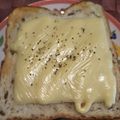 アルカママ's cooksnap of when they made チーズと粗挽き黒胡椒のカリッとトースト♡.