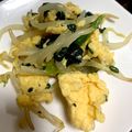 ちーちゃん2511☆'s cooksnap of when they made 簡単！ニラ玉もやしのにんにく醤油炒め.