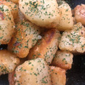 yurietti's cooksnap of when they made 新じゃがのガーリックマヨ炒め.