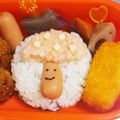 クックR126AP☆'s cooksnap of when they made 秋キャラ弁☆ミニきのこちゃんおにぎり.