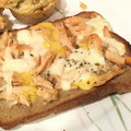 Rie_san's cooksnap of when they made 鮭フレークととろけるチーズのトースト.