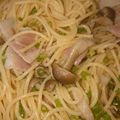 カズチャンユウチャン's cooksnap of when they made キノコのバター醤油パスタ大葉風味.