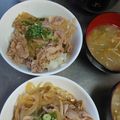 みゆまほえっちゃん's cooksnap of when they made めんつゆで簡単☆つゆだく豚丼.