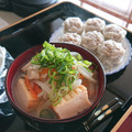 イチゴ、イチゴ。's cooksnap of when they made 味噌汁 厚揚げ 大根 だしの素.