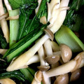 ネギがお好き's cooksnap of when they made 簡単1品☆小松菜とシメジのマヨネーズ炒め.