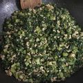 わたさな2016's cooksnap of when they made 大根の葉と豚ひき肉の炒め物.