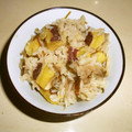 白いぐれーぷ's cooksnap of when they made 秋味♪サツマイモと茸の炊き込みごはん.