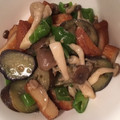 いずみはる's cooksnap of when they made たっぷりきのことなすの味噌バター炒め。.