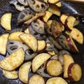 やんしゅ's cooksnap of when they made レンコンとさつまいもの甘辛照りバター炒め.