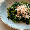 クックパッドごはん部's cooksnap of when they made カンタン酢を使った春菊のごま和え.