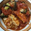 なみか☆'s cooksnap of when they made 冷凍餃子トマト煮・X'mas色☺️.