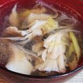 chocosmoon's cooksnap of when they made 簡単☆新たまねぎと舞茸のコンソメスープ.